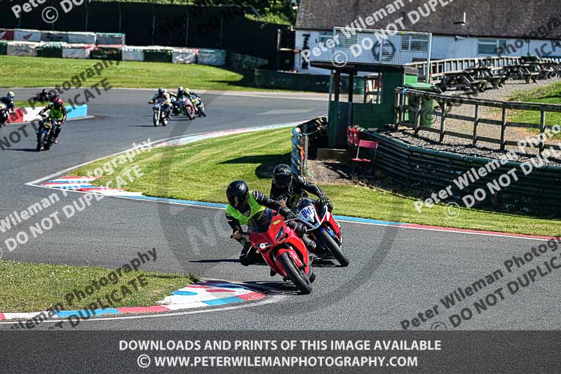 enduro digital images;event digital images;eventdigitalimages;mallory park;mallory park photographs;mallory park trackday;mallory park trackday photographs;no limits trackdays;peter wileman photography;racing digital images;trackday digital images;trackday photos